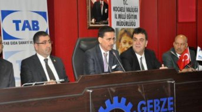 Gebze Atat&uuml;rk İlk&ouml;ğretim Okulu Inşaatına Ata Holding'den Destek