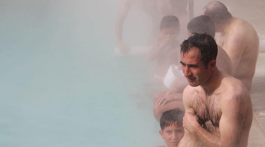 Diyadin Kaplıcaları, Kış G&uuml;nlerinde Ziyaret&ccedil;i Akınına Uğruyor