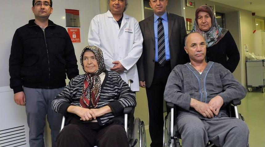 Antalya'da 2 Hastaya Aynı Anda Hem Bypass Hem De B&ouml;brek Nakli Yapıldı