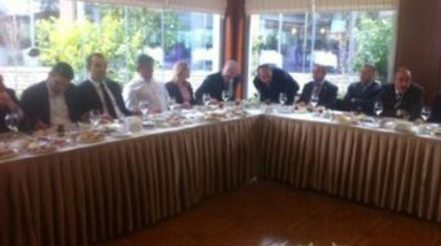 K&ouml;pr&uuml;l&uuml;, dernek temsilcileri ile bir araya geldi