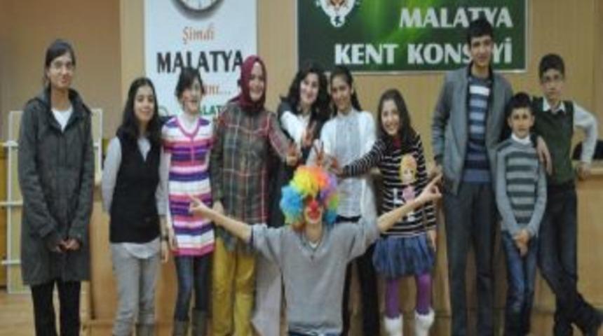 Yuva &Ccedil;ocuklarına Eğlence Programı D&uuml;zenlendi