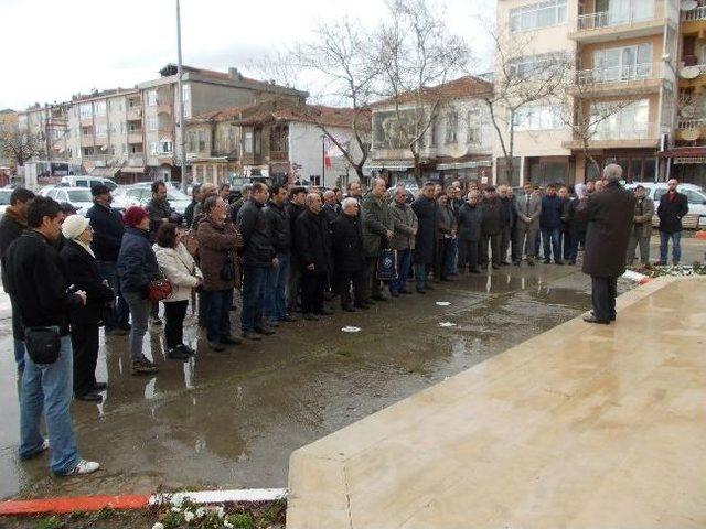 Emekli Öğretmenler Şarköy Öğretmenevi’nin Kapatılmasına Tepki Gösterdiler