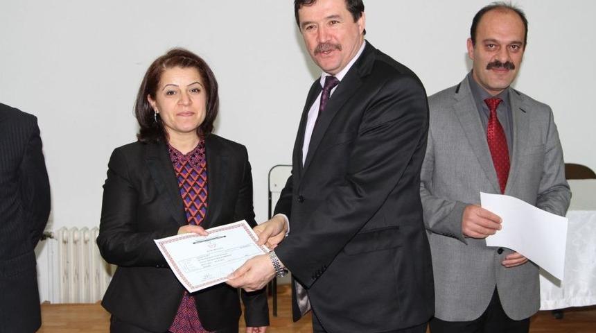 &Ouml;zen: Bilginizin Cimrisi Olmayın, Bunu C&ouml;mert&ccedil;e Harcayın
