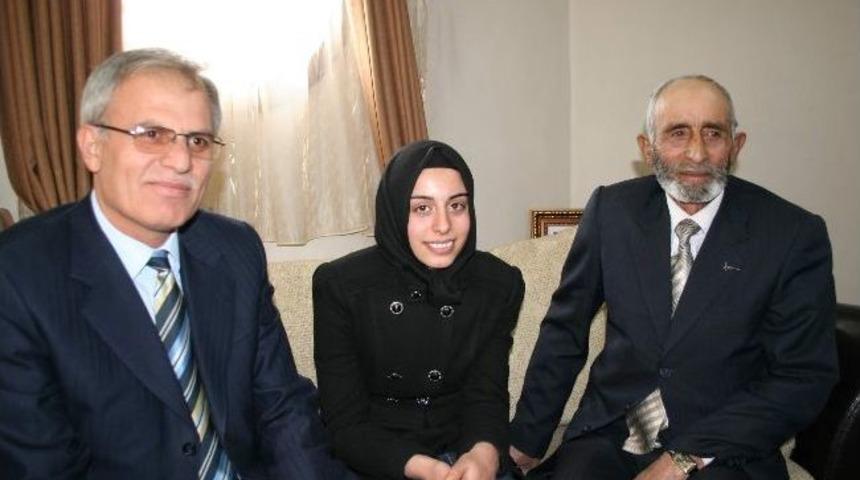 Kars'ta Okutulmayan Kız Yeniden Okuyacak