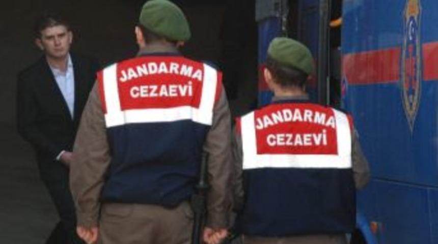 Cinsel ilişki isteyen arkadaşını &ouml;ld&uuml;rd&uuml;