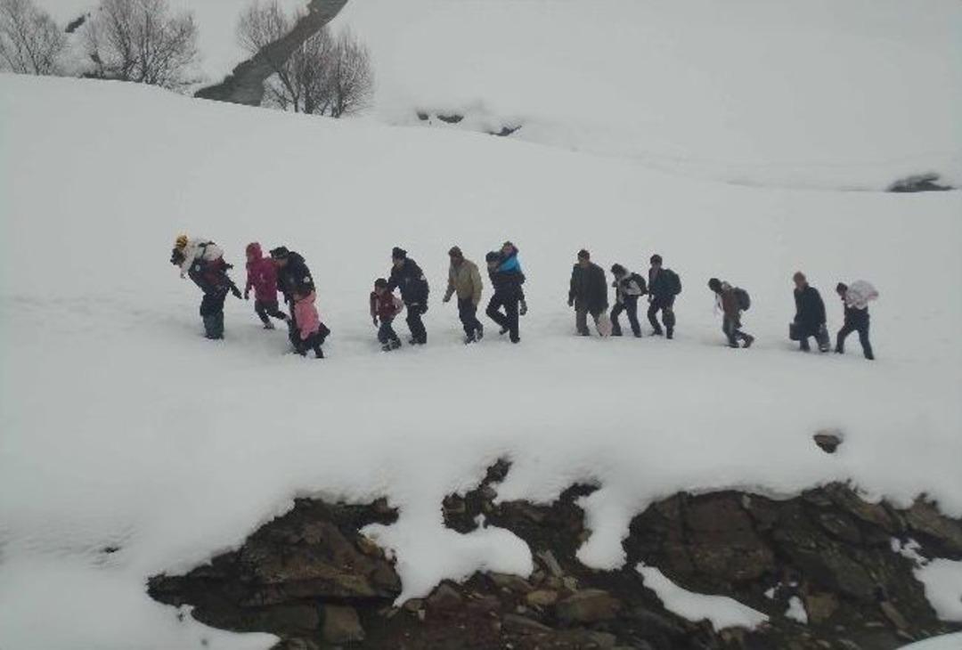 Afad &Ouml;ğrencileri Okullarına Ulaştırdı