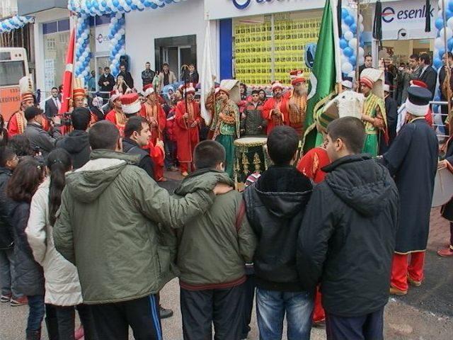 Esenlik Market in 30&rsquo;uncu Şubesi T&ouml;renle A&ccedil;ıldı 1