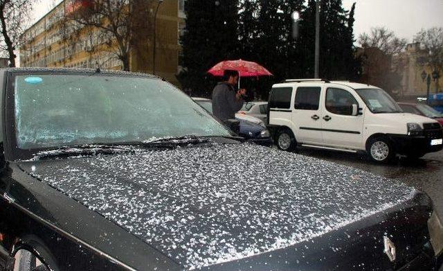 Adıyaman&rsquo;da Dolu Yağışı Hayatı Olumsuz Etkiledi 1