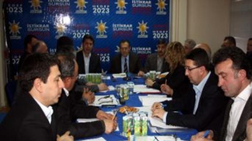 Ak Parti İlçe Başkanları Ve İlçe Belediye Başkanları Toplantısı Gerçekleşti