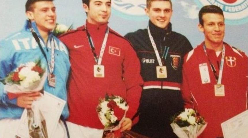 Yakan'dan B&uuml;y&uuml;k Başarı