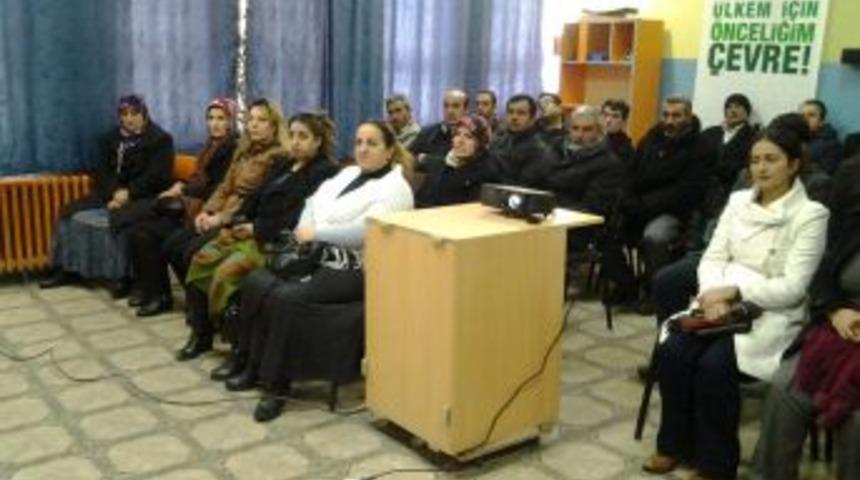 Hakkari'de Bin Kişiye Sağlıklı Aile Eğitimi Verildi