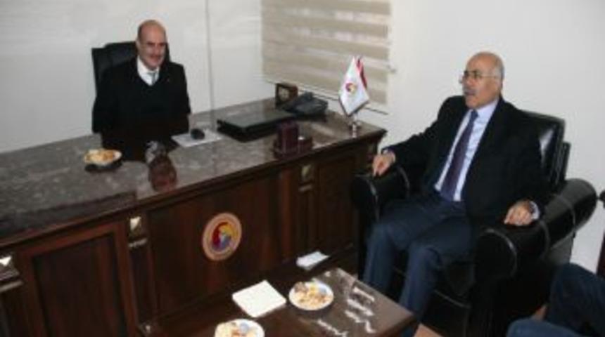 Vali Pek&rsquo;ten Ticaret Borsası&rsquo;na Ziyaret