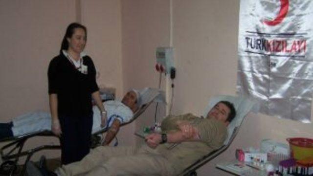 Nur Pastanesi Personelinden 53 Ünite Kan Bağışı