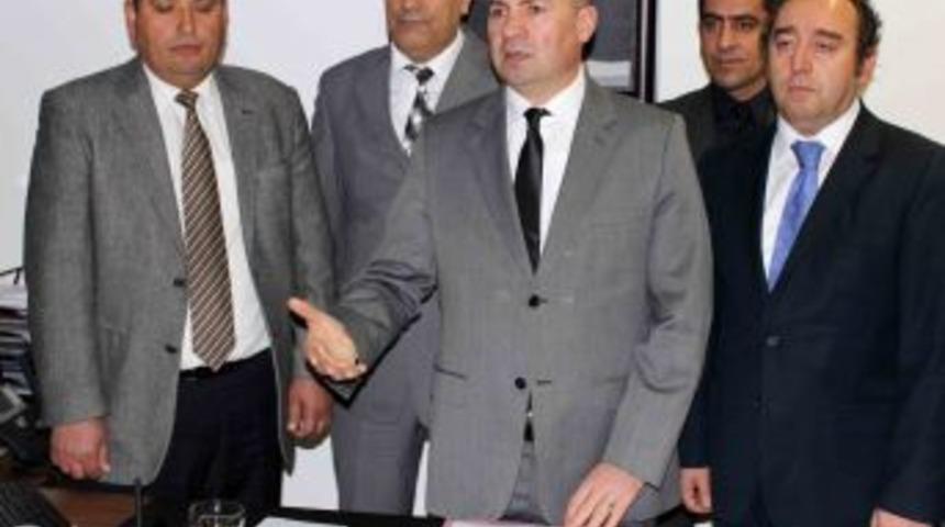 Uşak'ta Toplu Taşıma I&ccedil;in Imzalar Atıldı