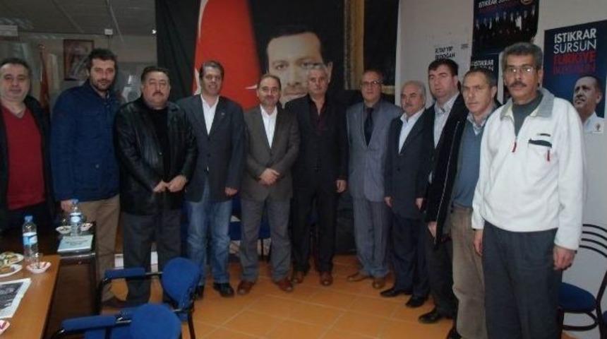 Ak Parti İl&ccedil;e Başkanına Ziyaretler S&uuml;r&uuml;yor