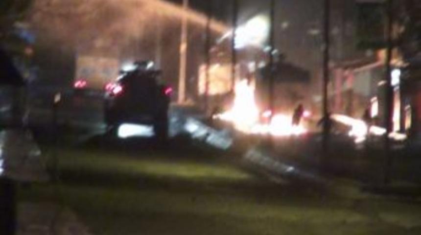 Cizre&rsquo;deki Izinsiz G&ouml;steriye Polis M&uuml;dahale Etti