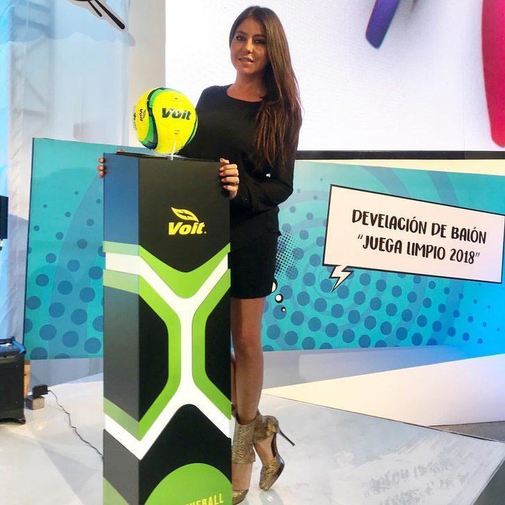 Dünya Kupası'nda hem karısı hem sevgilisiyle... G4