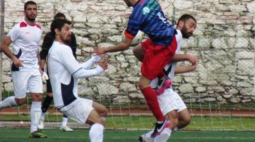 &Ouml;demiş, S&uuml;per Amat&ouml;r&rsquo;de Aldı Başını Gidiyor