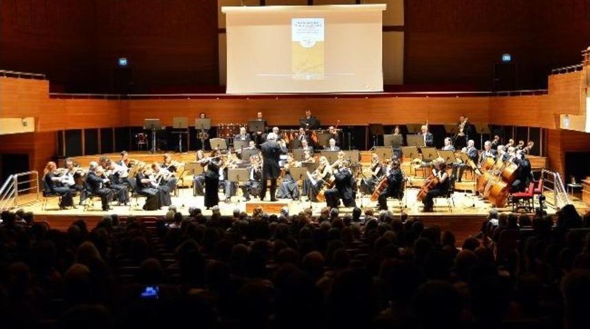 G&uuml;ltekin Yazgan &Ouml;l&uuml;m&uuml;n&uuml;n Birinci Yılında Anıldı