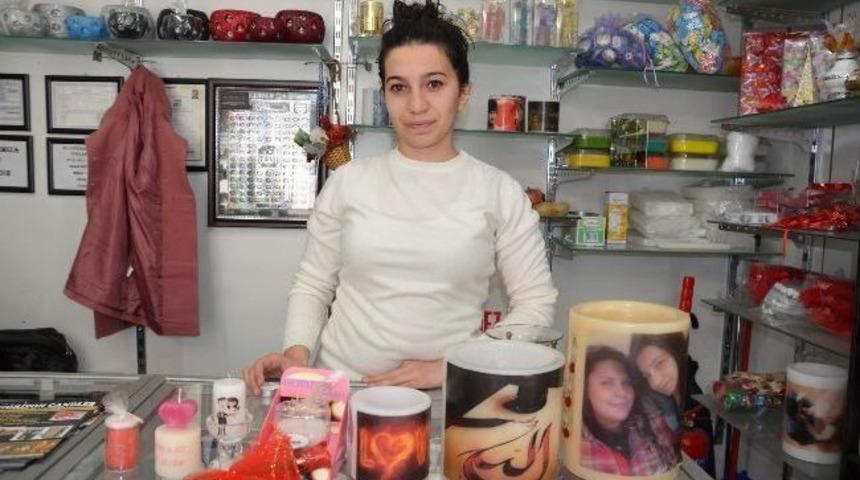 Sevgililer G&uuml;n&uuml;ne &Ouml;zel Mumlar Yoğun İlgi G&ouml;r&uuml;yor