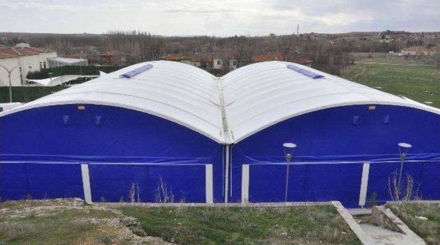 Tenis Kortu Kompleksi &Ccedil;alışmaları Devam Ediyor