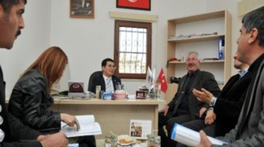 Başkan T&uuml;t&uuml;nc&uuml; Beşkonaklılar&rsquo;ın Sorunlarını Dinledi