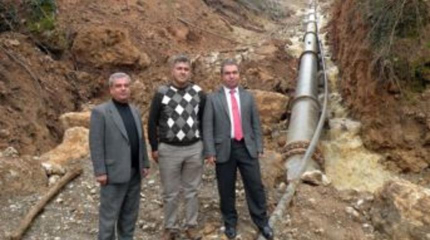 1008 Metre Y&uuml;kseklikteki &Uuml;rm&uuml;k Tepesi Suya Kavuştu