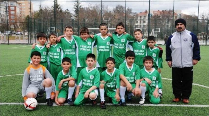 Tepebaşı Belediyesi'nden Futbola Destek