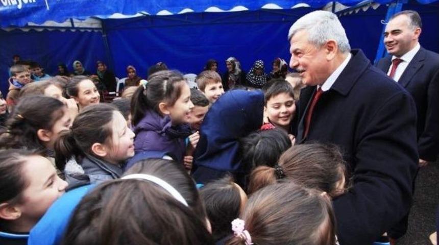 Karaosmanoğlu, "b&uuml;t&uuml;n &Ccedil;ocuklar &Ccedil;i&ccedil;ektir"