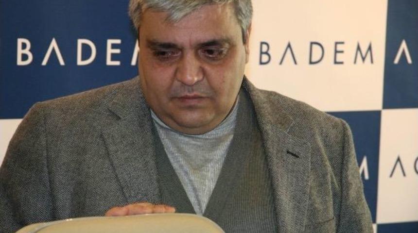 Sevgililer G&uuml;n&uuml; Hediyesi Olarak &Ccedil;apraz Nakille B&ouml;breklerini Verdiler
