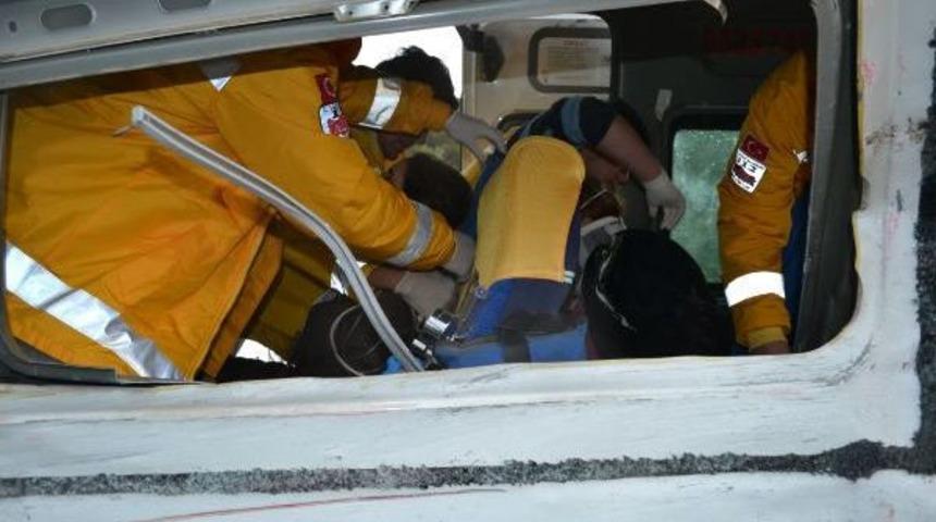 Bozyazı'da Trafik Kazası: 7 Yaralı