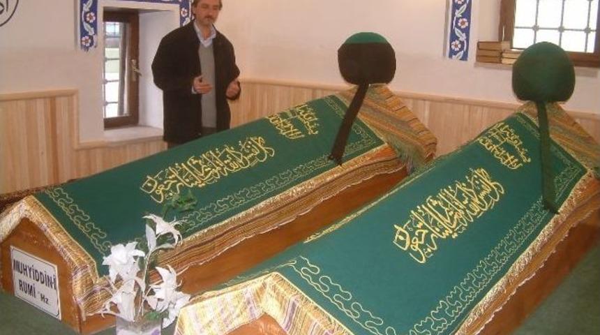 Muhyiddin-i Rumi T&uuml;rbesine Hayırsever Bakımı