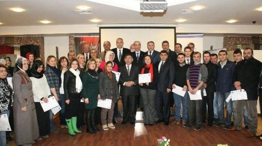 D&uuml;zceli Girişimciler Belgelerini Aldı