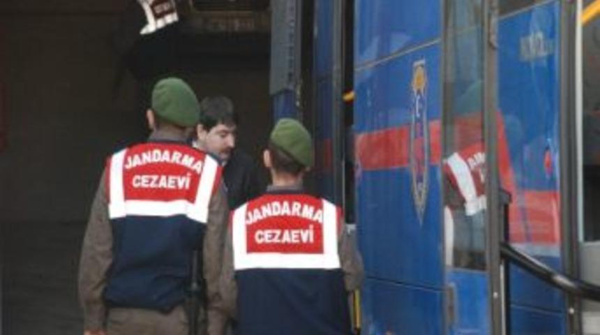 İntihara Zorlama İddiasıyla Bir Kişi Yargılanıyor