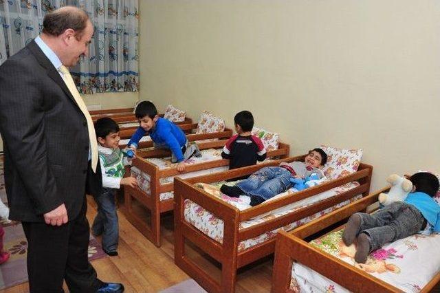 Vali Öztürk Yetiştirme Yurtlarını Ziyaret Etti 1