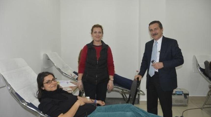 Tepebaşı Belediyesi'nden Kan Bağışına Destek