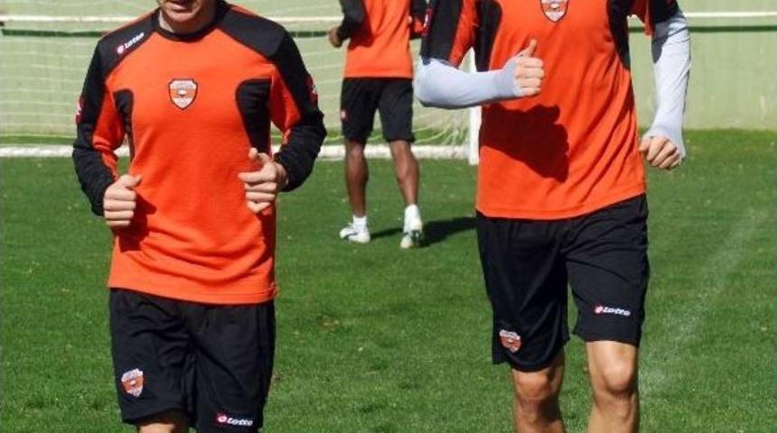 Adanaspor&rsquo;da Moraller Yerine Geldi