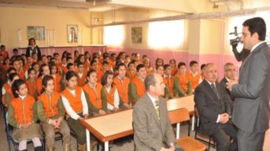 Kırşehir'de &Ccedil;ocuklara Kentlilik Bilinci Aşılanıyor