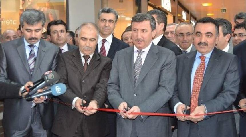 &lsquo;tarım Ve İnsan&rsquo; Konulu Sergi Kayseri Forum&rsquo;da A&ccedil;ıldı