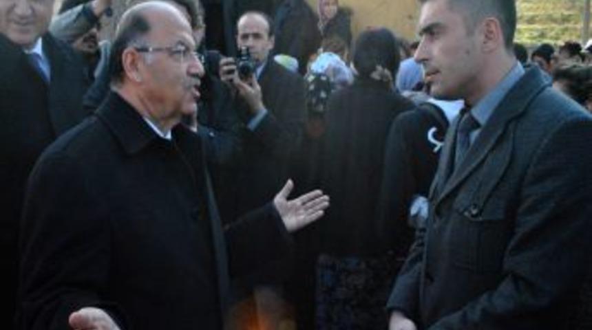 Vali Kolat, K&ouml;m&uuml;r Dağıtan SYDV &Ccedil;alışanlarını Uyardı