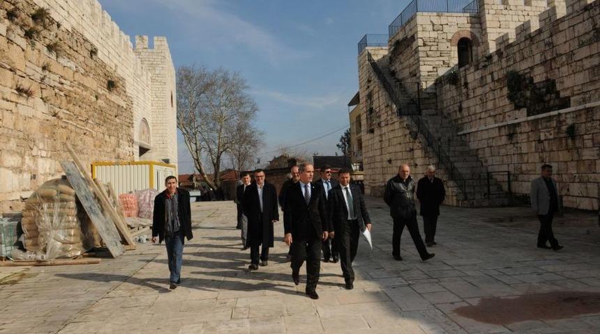 Bursa'daki Tarihi K&ouml;yl&uuml; Pazarı Yeniden Canlanacak