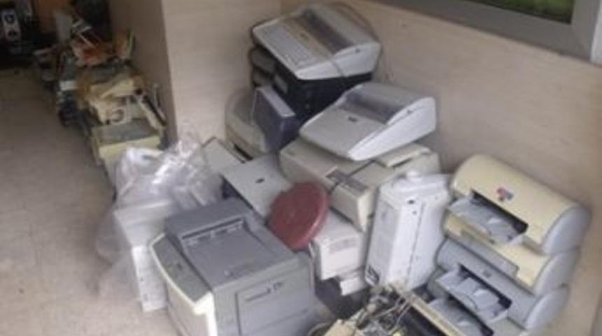 Kartal&rsquo;da elektronik atıklar toplanmaya devam ediyor