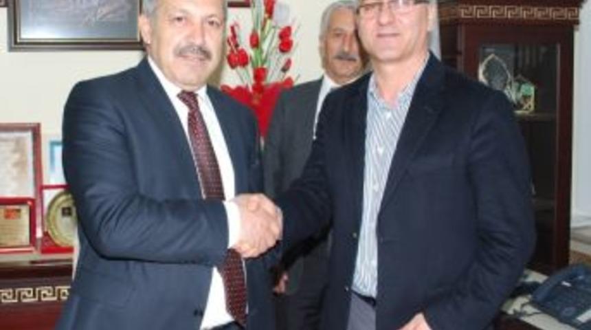 Turhal&rsquo;da Toplu İş S&ouml;zleşmesi Sevinci