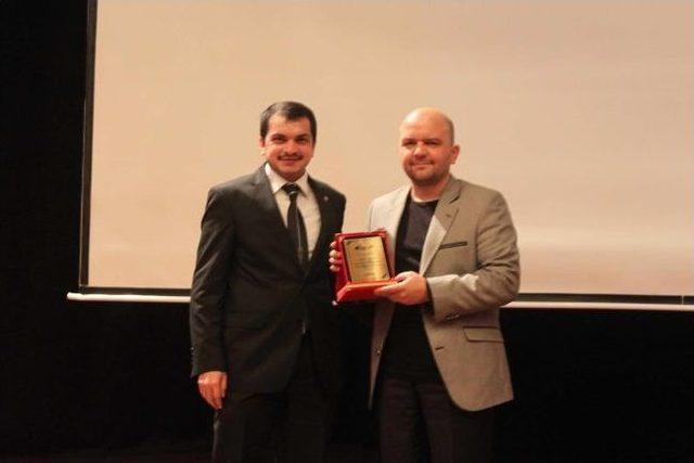 Sa&uuml; de "kanuni Ve Harem" Konferansı 1