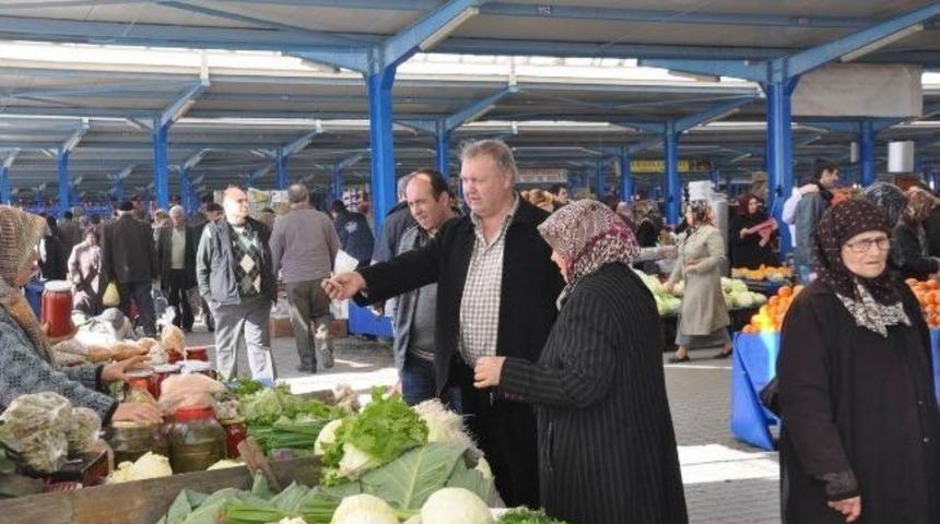 G&uuml;neşli Hava Pazarcı Esnafını Sevindirdi