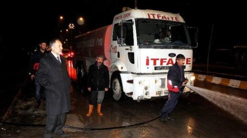 Erciş Belediyesi&rsquo;nden Temizlik &Ccedil;alışması