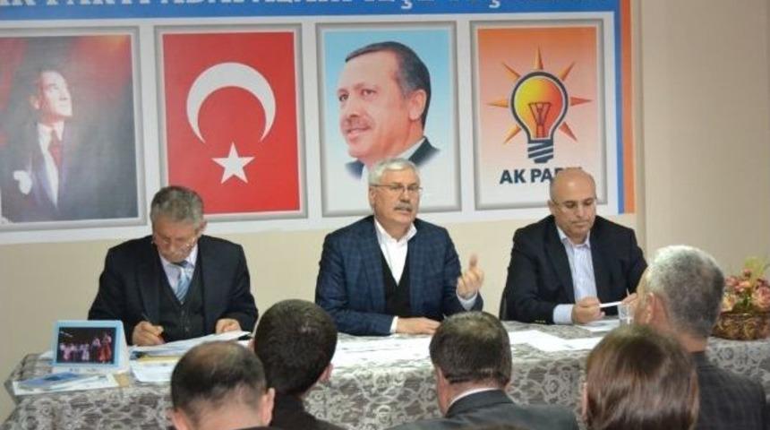 Ak Parti Mahalle Ve K&ouml;y Başkanları Toplandı