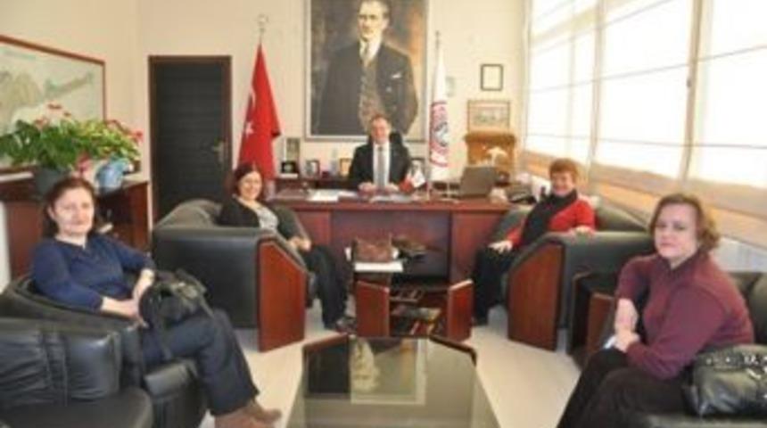 Chp İl Kadın kollarından ziyaret