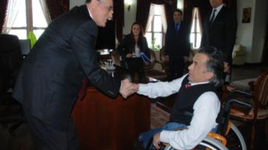 'Batıdan Doğan Umut' Projesi Engellileri Topluma Kazandırmayı Ama&ccedil;lıyor