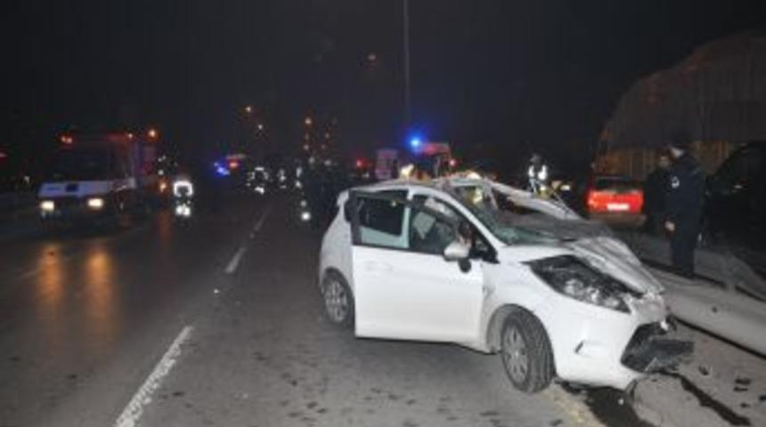 İzmir'de Kaza: 3 &Ouml;l&uuml;